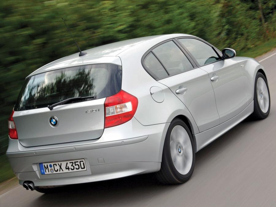  BMW 130i 5-Door 2005 года  (фото 3 из 15)